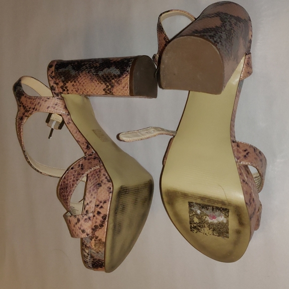 Nine West platforms size 10 - Picture 3 of 4